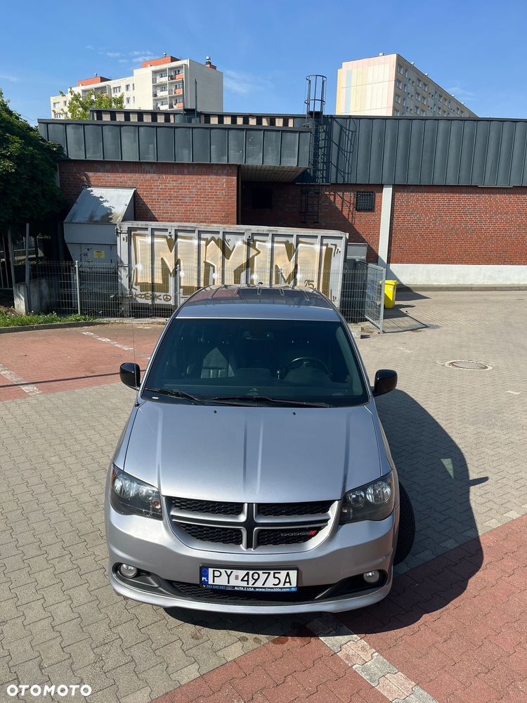 Dodge Grand Caravan - 23