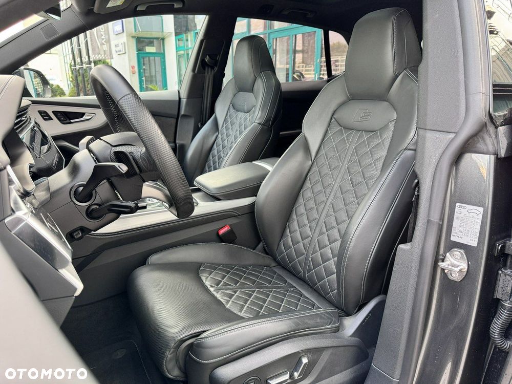 Audi Q8 - 15