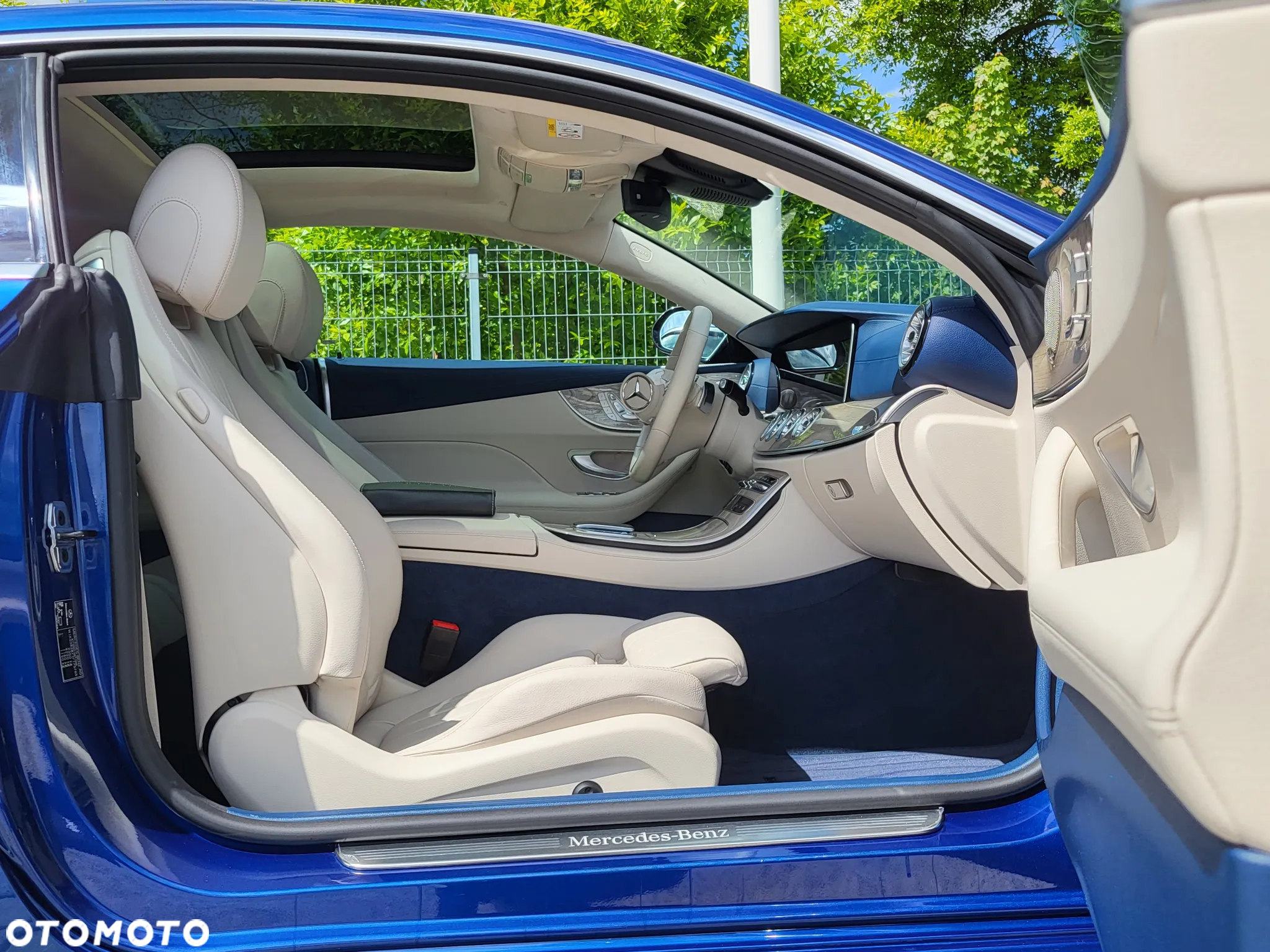 Mercedes-Benz Klasa E 200 Coupe 4-Matic 9G-TRONIC - 10