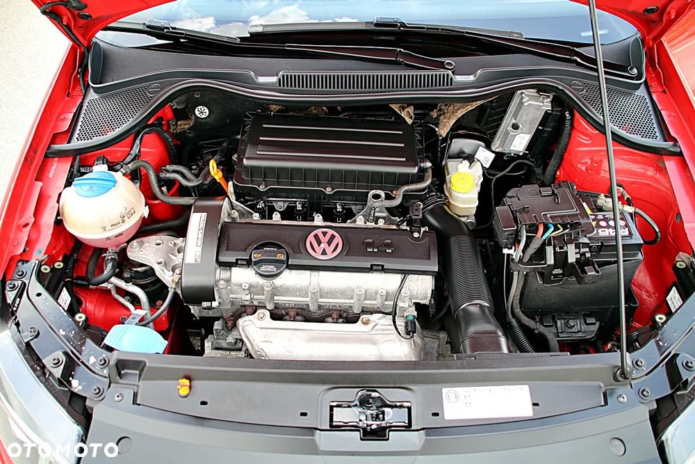 Volkswagen Polo 1.4 Highline - 17
