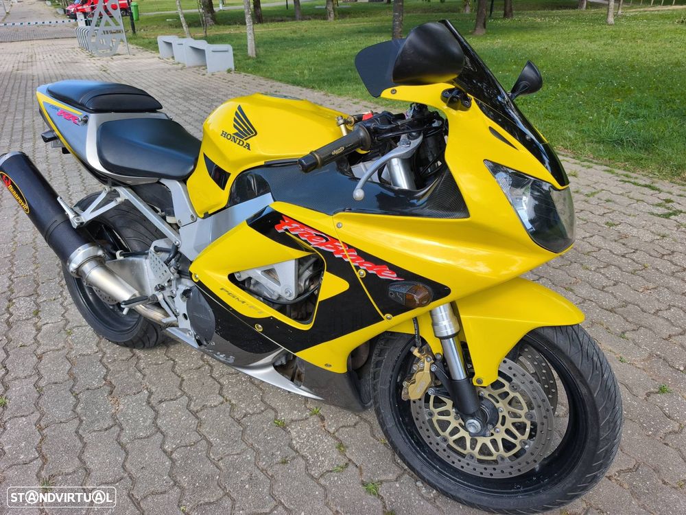 Honda CBR 900 RR - 5