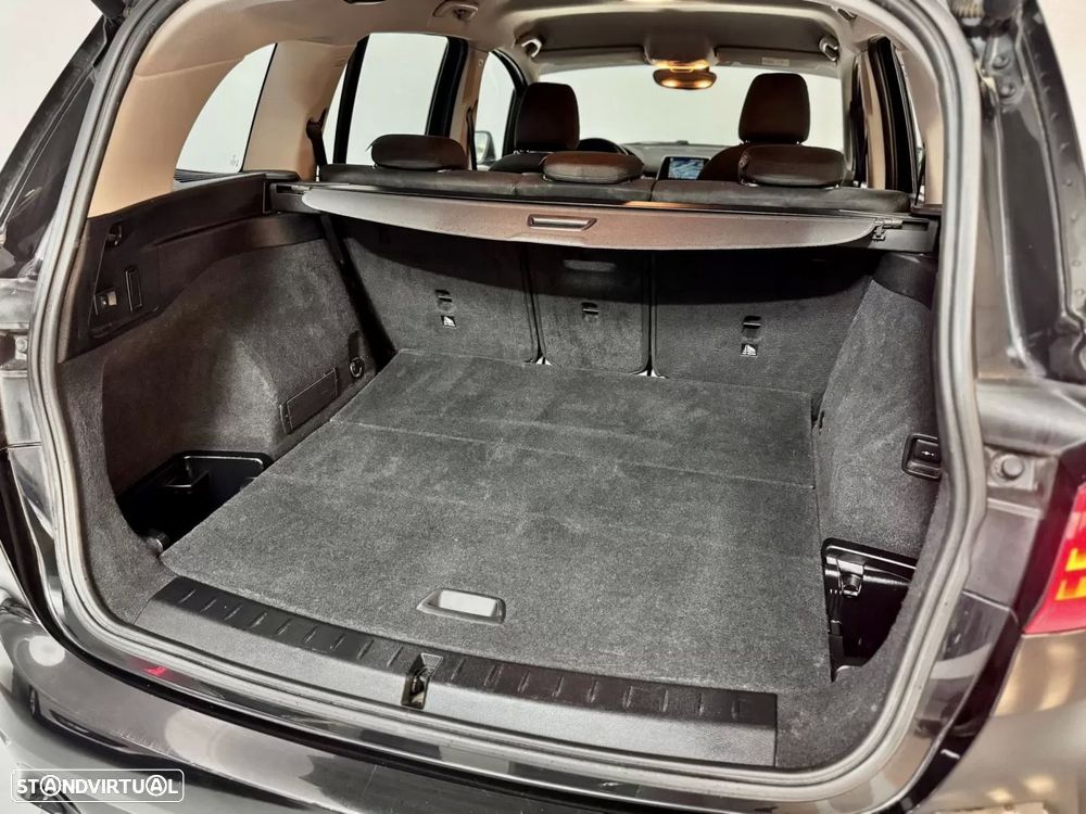 BMW 218 Gran Tourer d Sport Line - 52