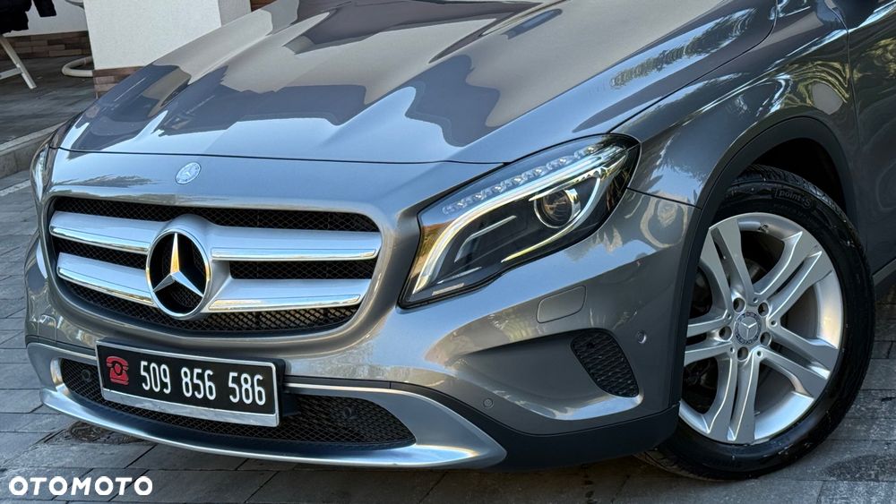 Mercedes-Benz GLA - 34