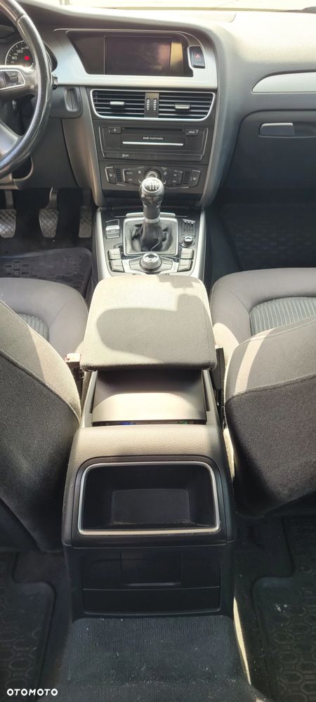 Audi A4 Avant 2.0 TDI - 14