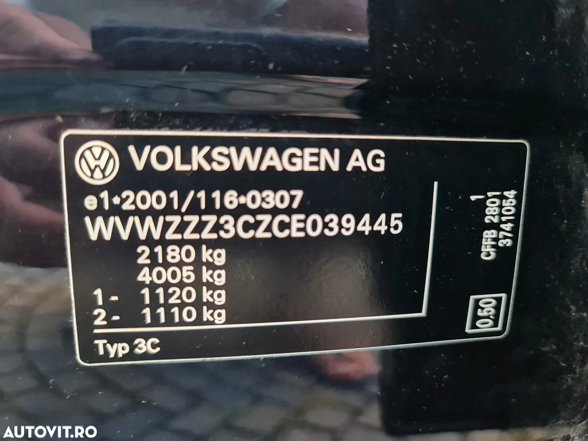 Volkswagen Passat 2.0 Blue TDI SCR Comfortline - 23