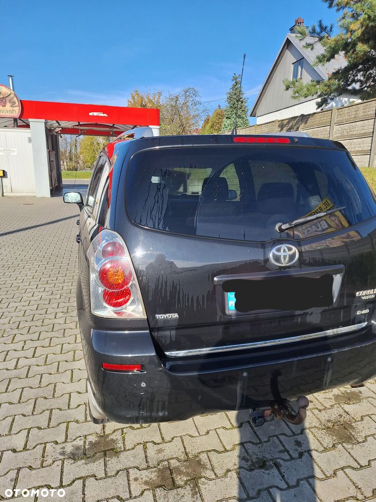 Toyota Corolla Verso 2.2 D-4D Gold - 6