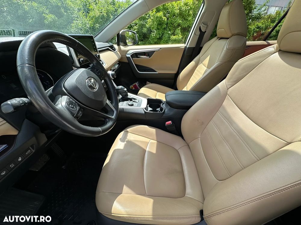Toyota RAV4 - 30