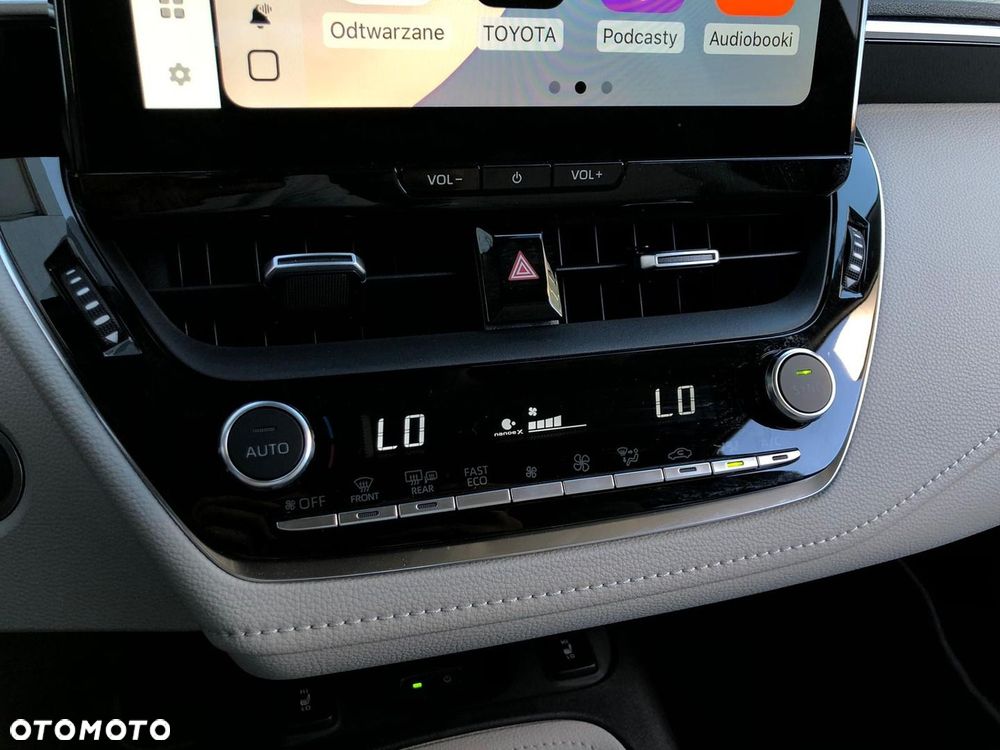 Toyota Corolla 1.8 Hybrid Executive - 23