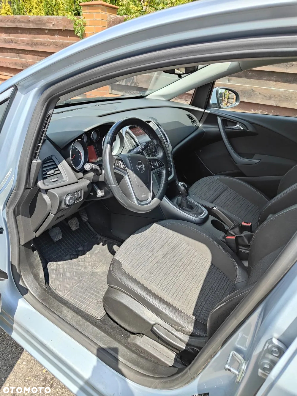 Opel Astra IV 1.4 T Business EU6 - 5