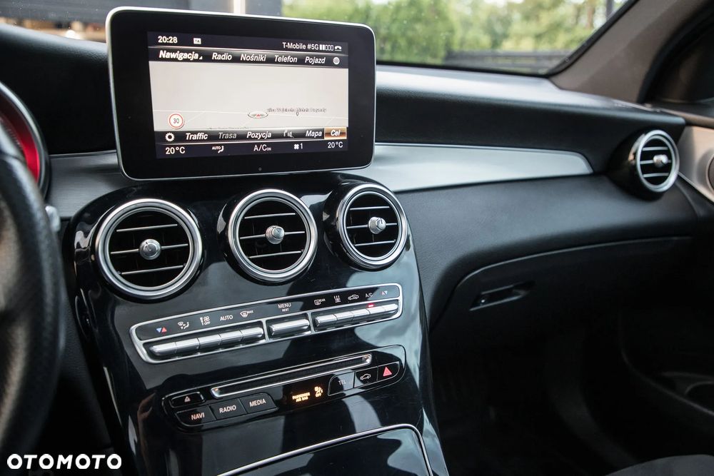 Mercedes-Benz GLC 300 4-Matic - 28