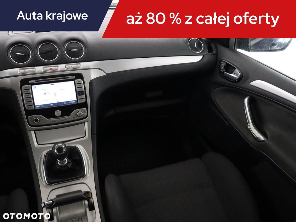Ford S-Max - 10