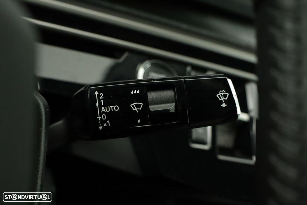 Peugeot 3008 1.2 Hybrid Allure e-DCS6 - 17