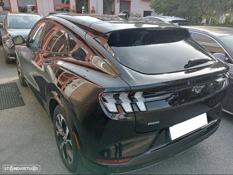 Ford Mustang Mach-E AWD PREMIUM - 3