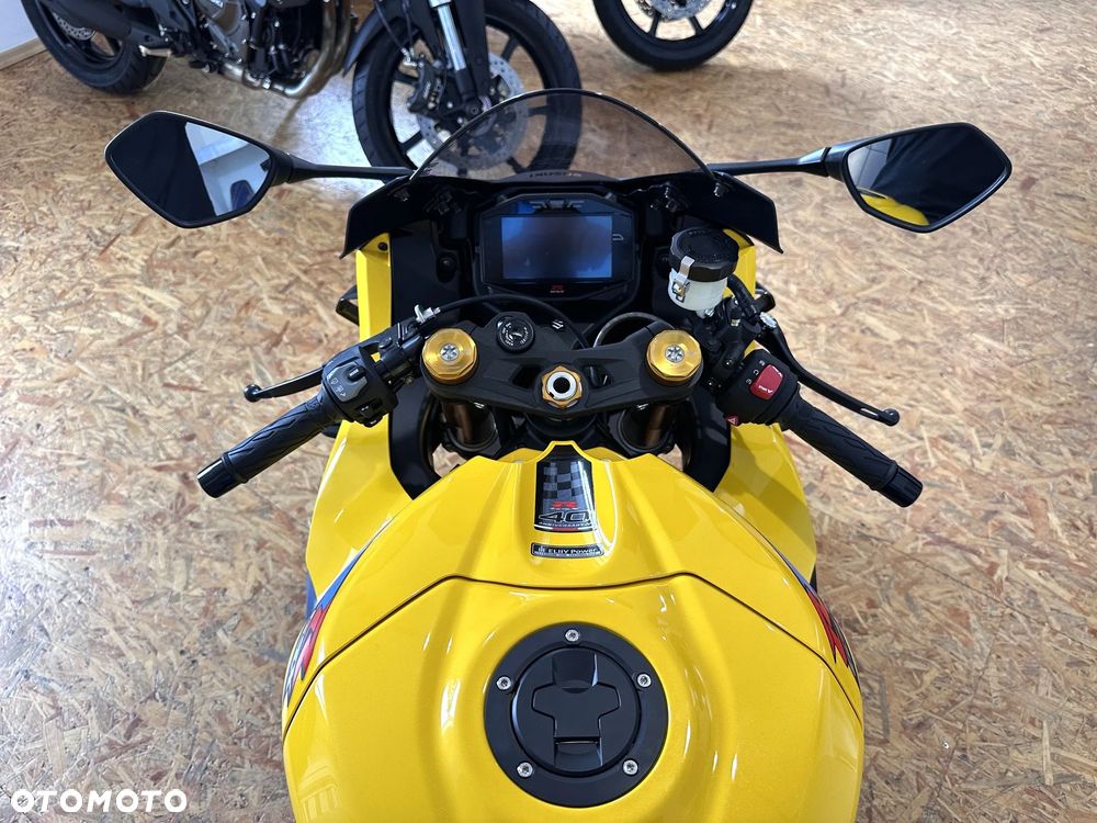 Suzuki GSX-R - 12