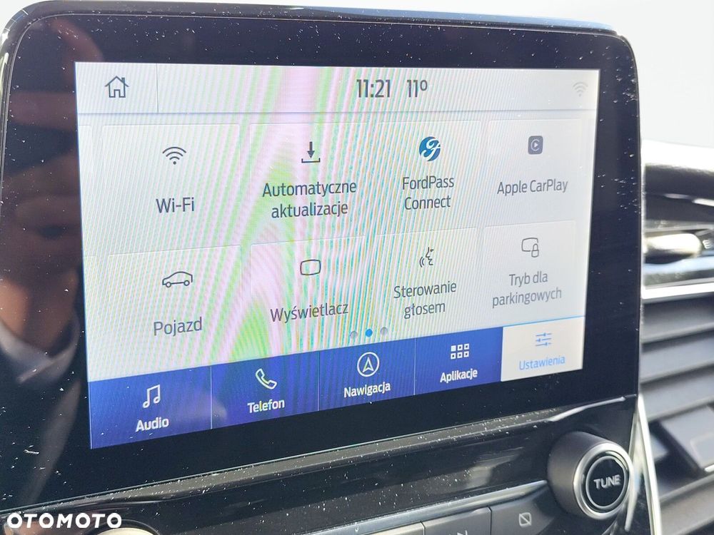 Ford Tourneo Custom - 32