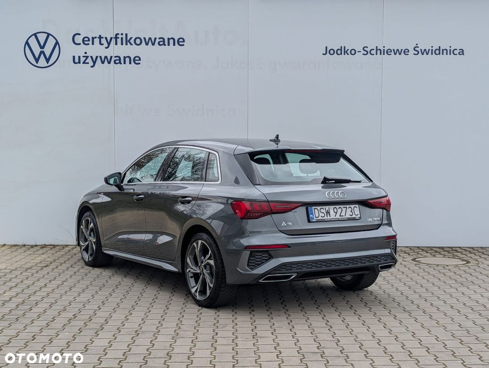 Audi A3 Sportback 35 TFSI S tronic S line - 2