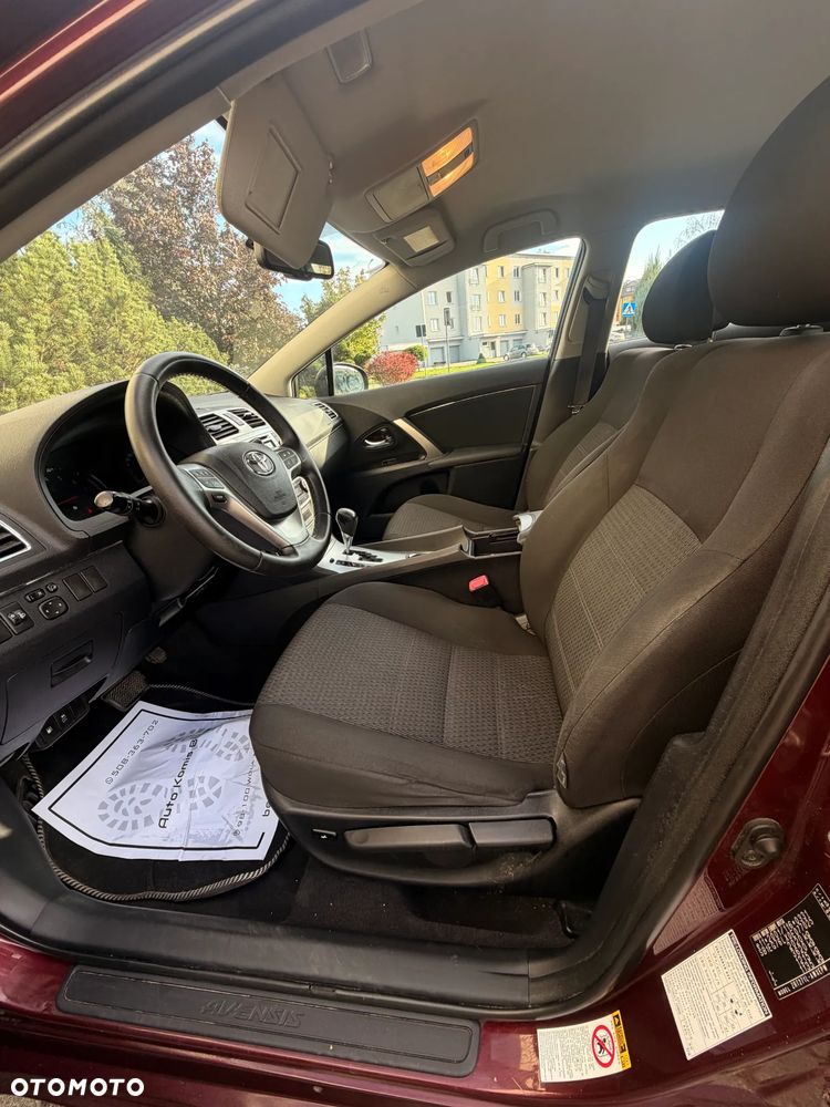 Toyota Avensis 1.8 Multidrive S Executive - 9
