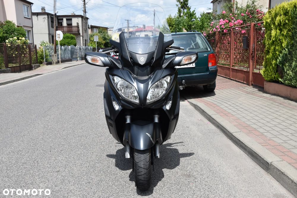 Suzuki Burgman - 8