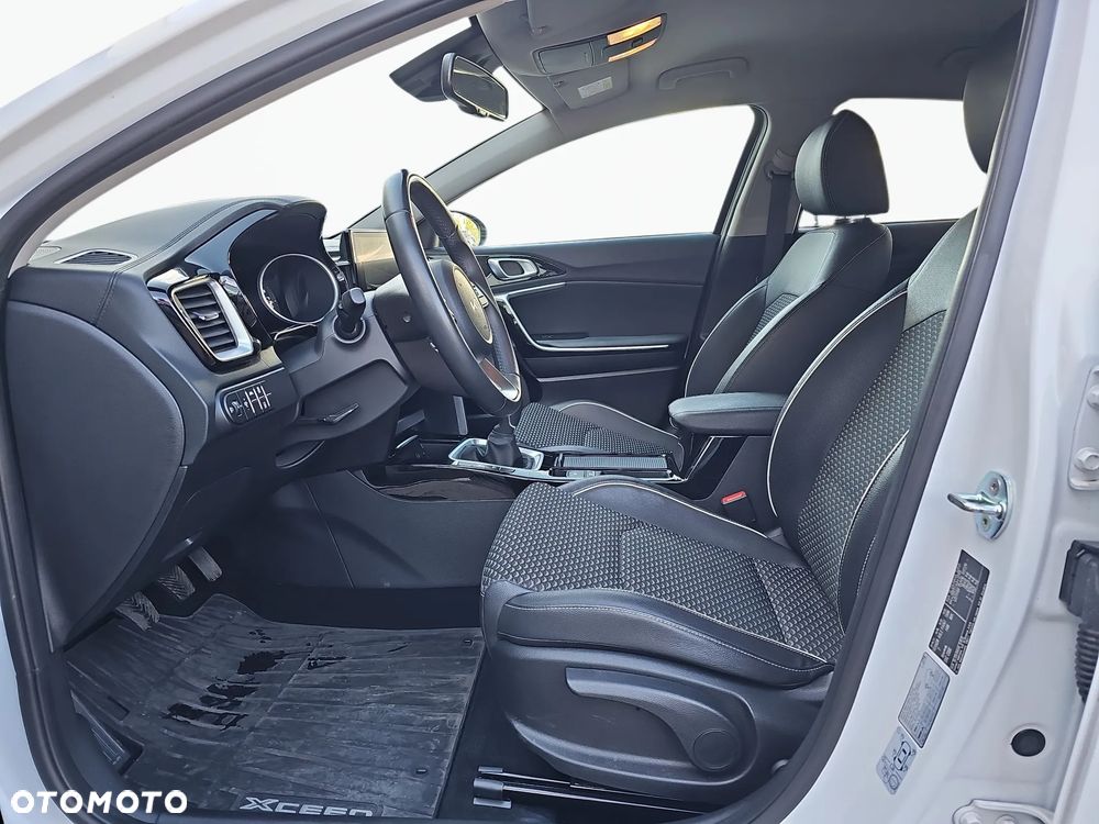 Kia XCeed 1.5 T-GDI L - 12