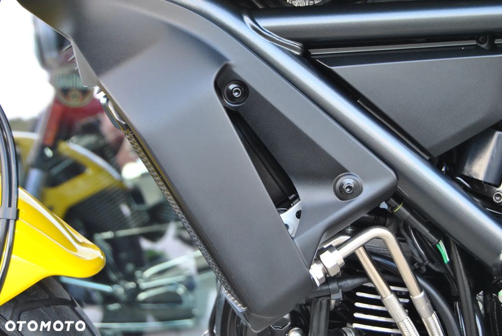 Ducati Scrambler - 12