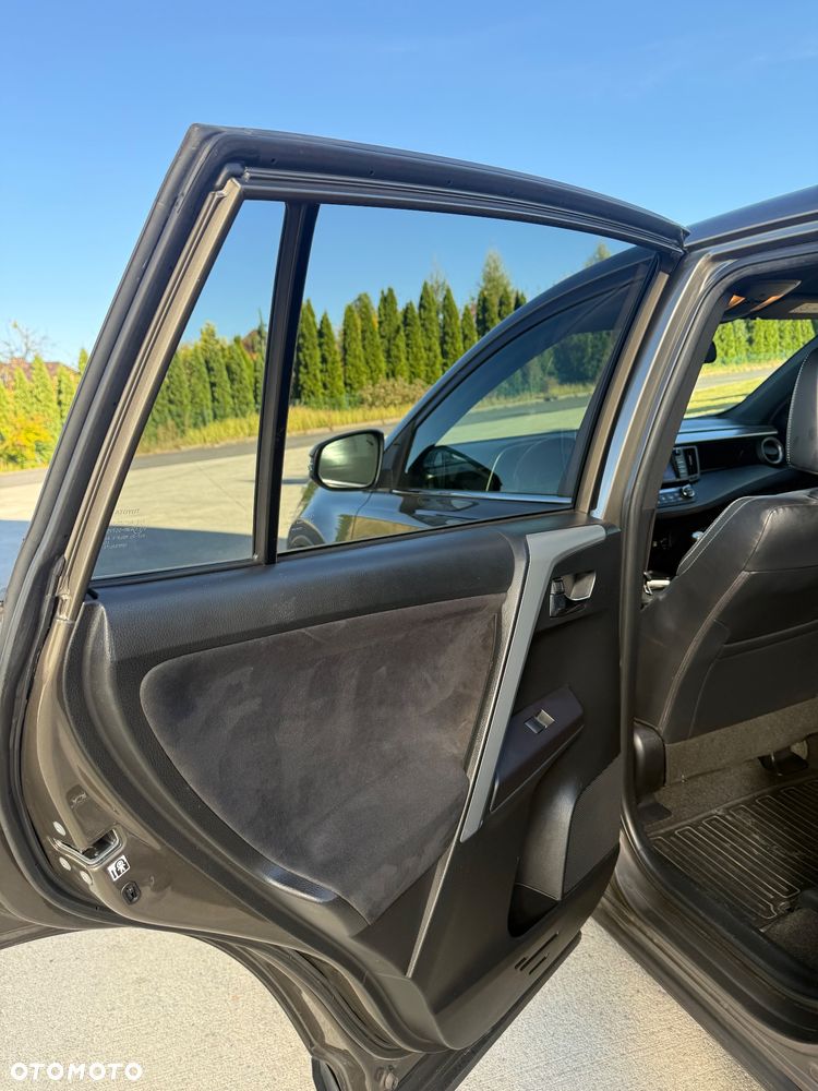 Toyota RAV4 2.0 D-4D Prestige 4x2 - 21