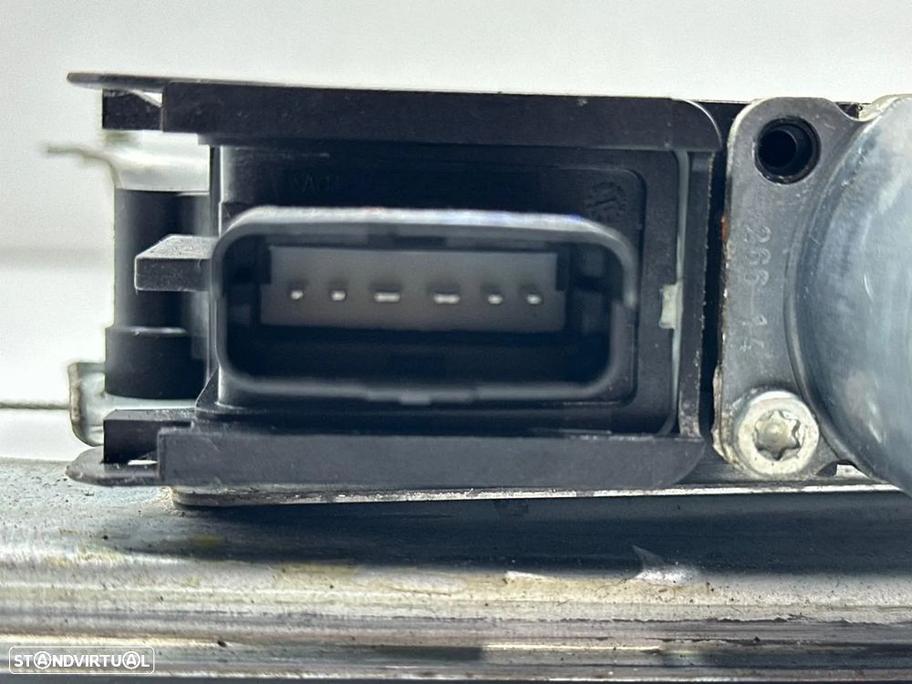 Elevador Frente / Trás Direito / Esquerdo - Peugeot 2008 I (2014) - 5