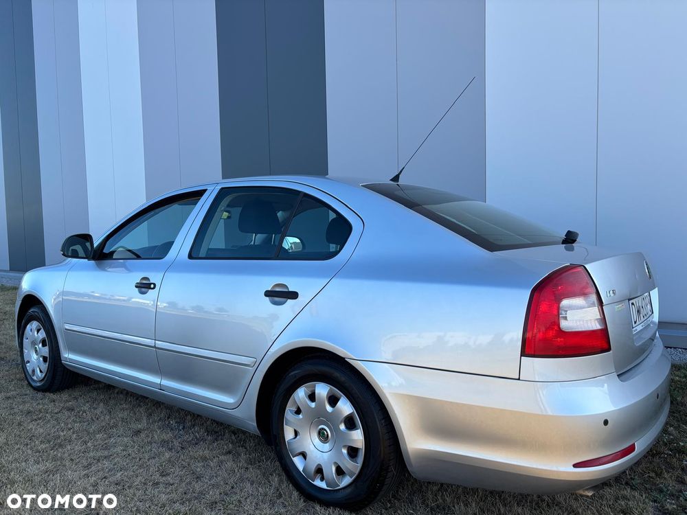 Skoda Octavia 1.6 Ambition - 3