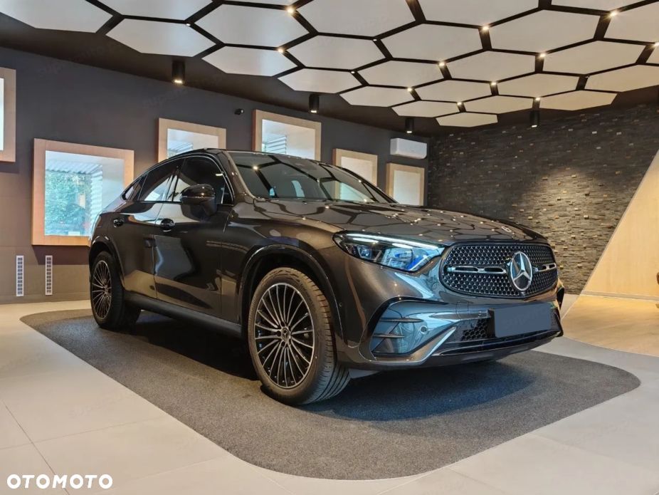 Mercedes-Benz GLC - 4