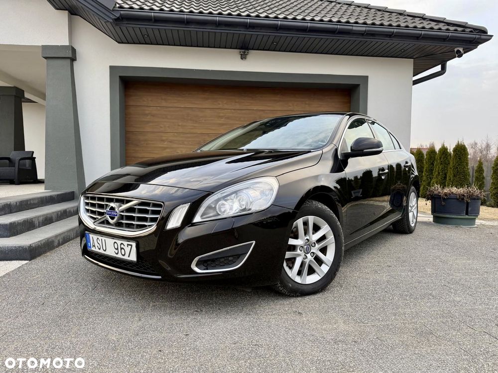 Volvo S60 D4 Momentum - 1