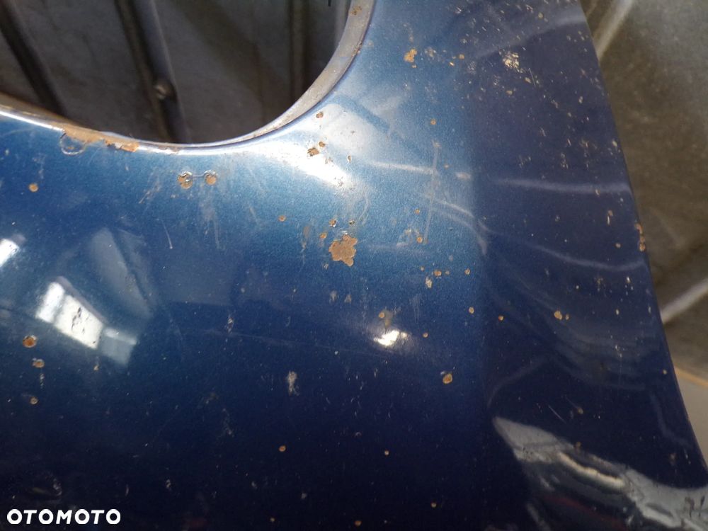 MASKA BMW E46 TOPASBLAU METALIC SEDAN - 5