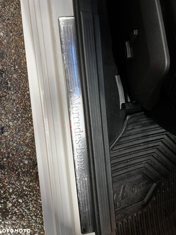 Mercedes-Benz Klasa E 250 CDI DPF BlueEFFICIENCY Automatik Avantgarde - 18