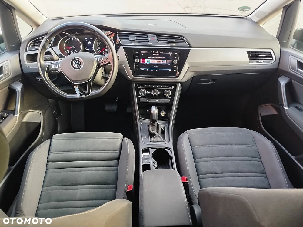 Volkswagen Touran 2.0 TDI SCR DSG Comfortline - 11