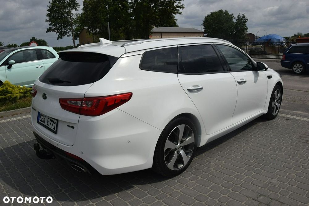 Kia Optima - 13