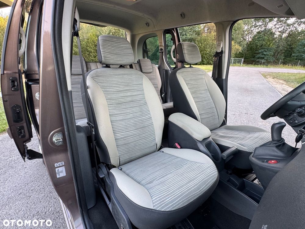 Renault Kangoo 1.6 16V 105 Luxe - 25