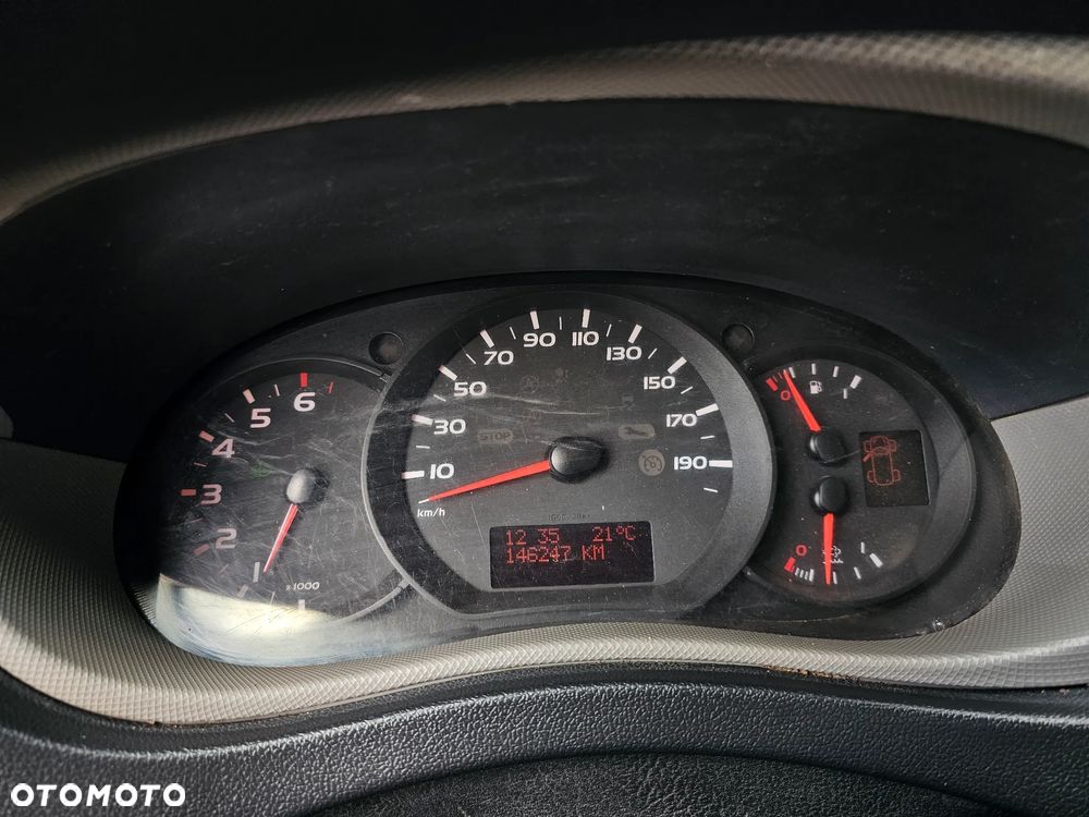 Nissan NV400 - 22