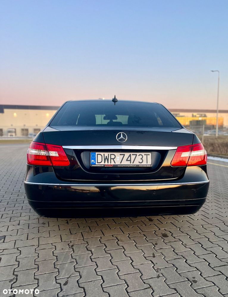 Mercedes-Benz Klasa E 200 CDI DPF BlueEFFICIENCY Automatik Elegance - 6