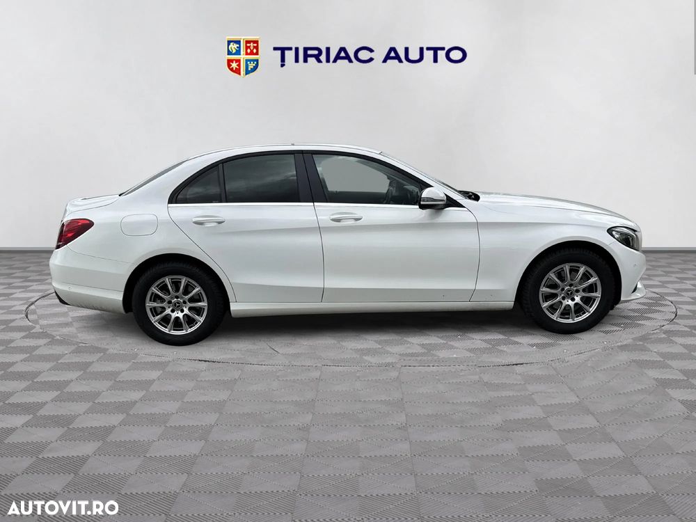 Mercedes-Benz C - 7