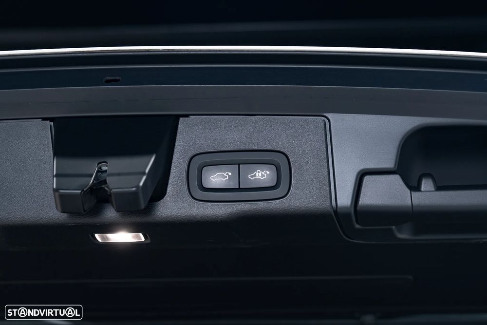 Volvo XC 60 T8 AWD Recharge Core - 14