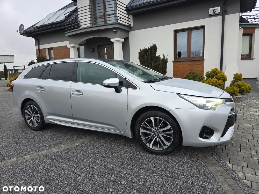 Toyota Avensis Touring Sports 1.8 Multidrive S Executive - 5