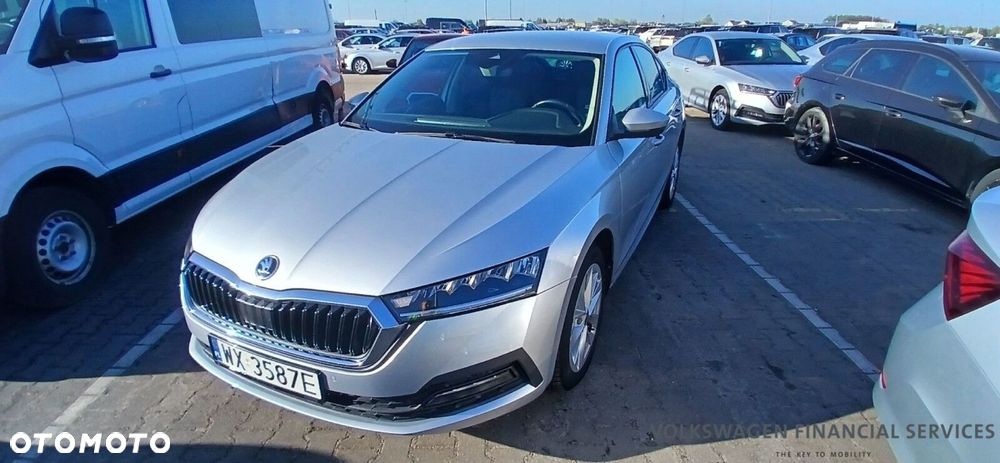 Skoda Octavia 2.0 TDI Ambition DSG - 1