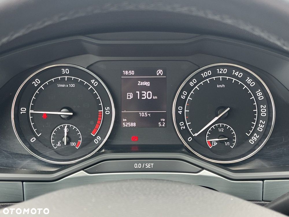 Skoda Superb 2.0 TDI Ambition - 14