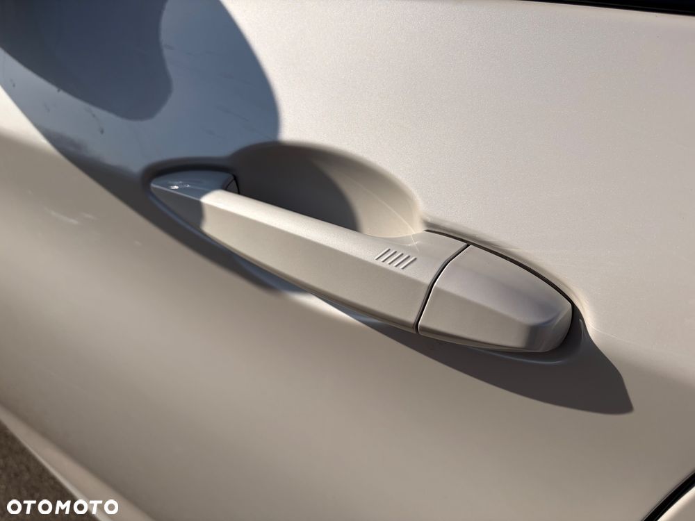 BMW Seria 2 220d Sport-Aut M Sport - 19