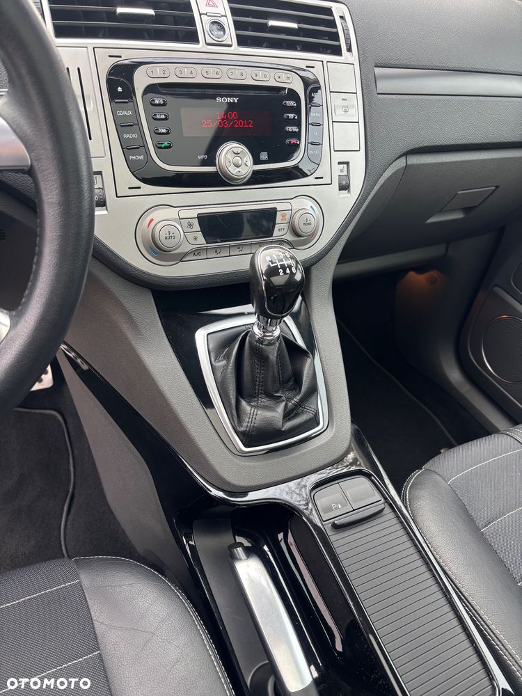 Ford Kuga - 10