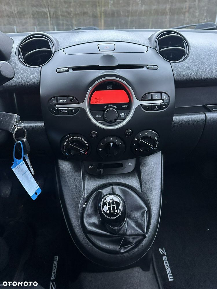 Mazda 2 - 20