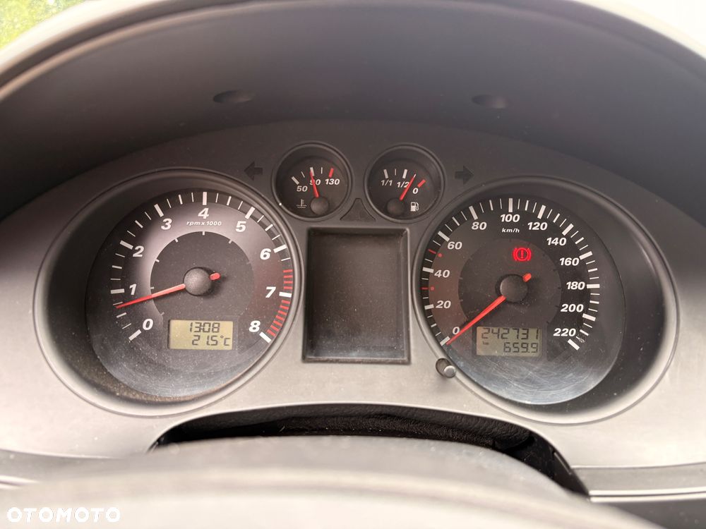 Seat Ibiza 1.4 16V 100 Sport - 12