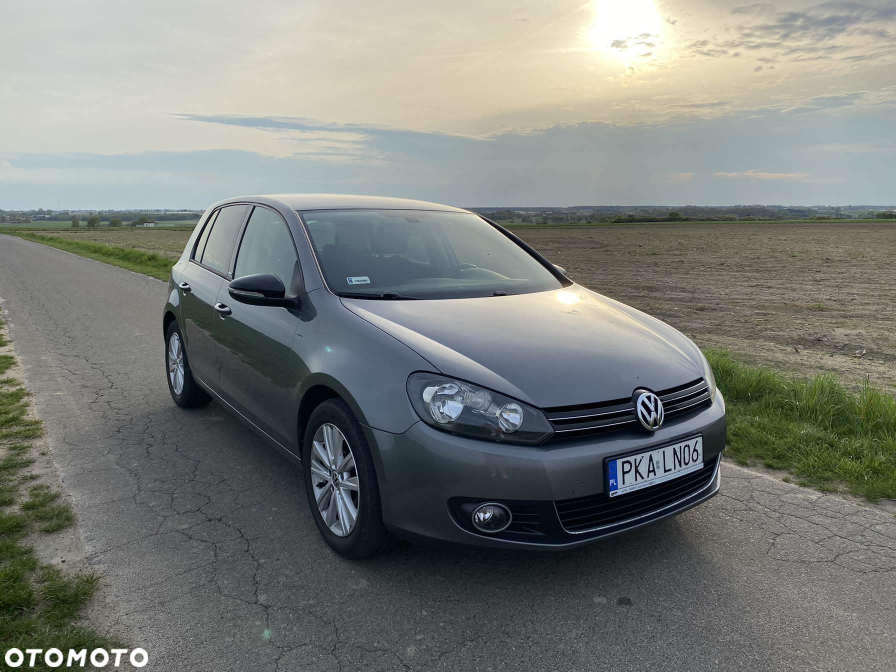 Volkswagen Golf VI 1.6 TDI Comfortline DSG - 1