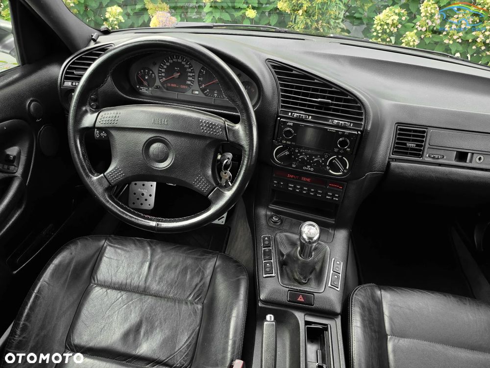 BMW M3 Standard - 27