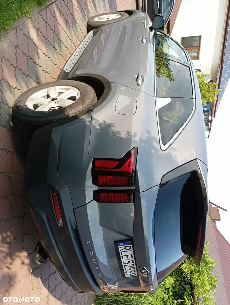 Kia Sorento - 8