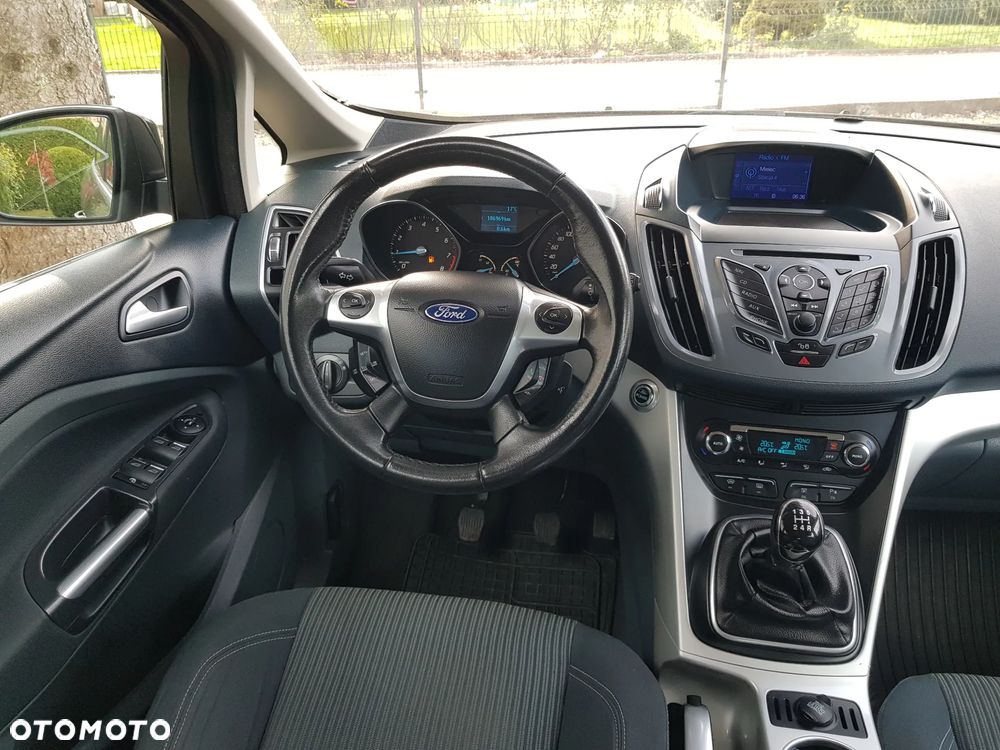 Ford Grand C-MAX - 11