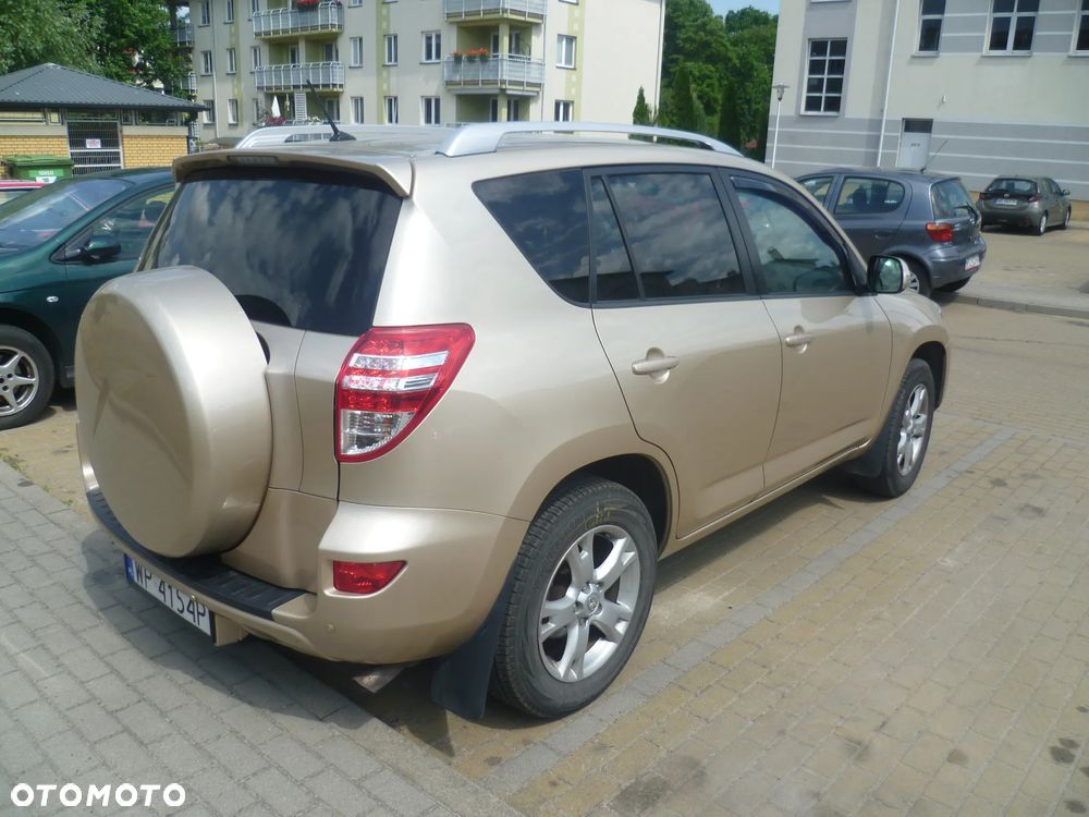 Toyota RAV4 - 3